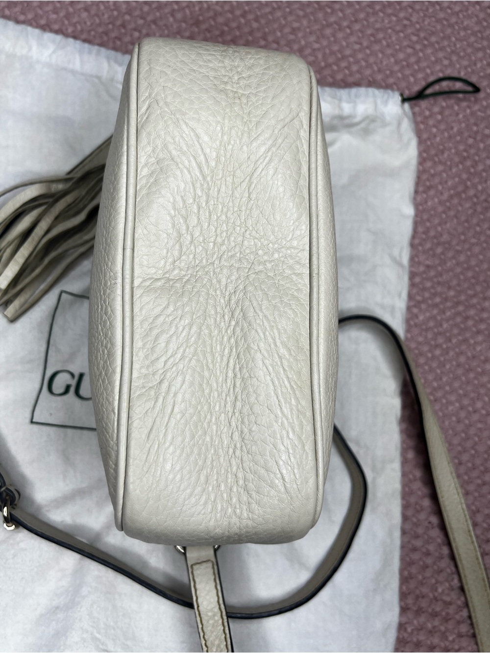 Gucci Off-White/Cream Soho Leather Disco Crossbody Bag with Tassel - Picture 3 of 13